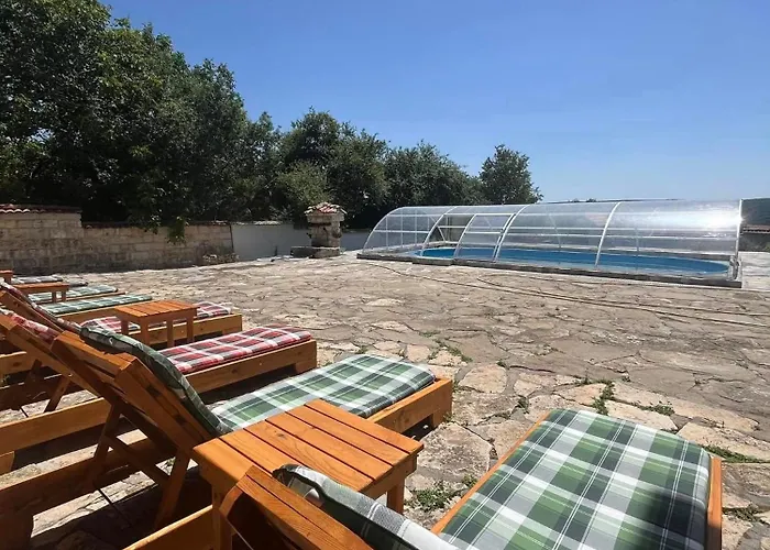 становец * Stanovets